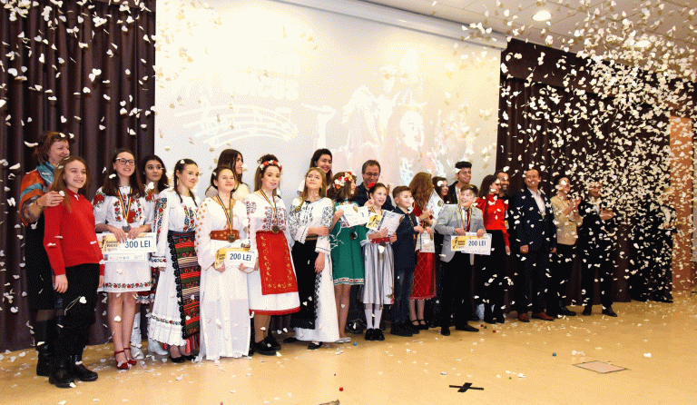 Vocile de aur ale elevilor români au fost alese în cadrul unei finale cu multe premii